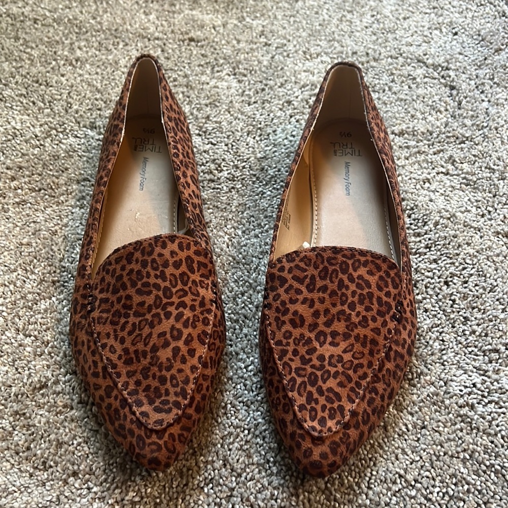 Leopard/cheetah print flats